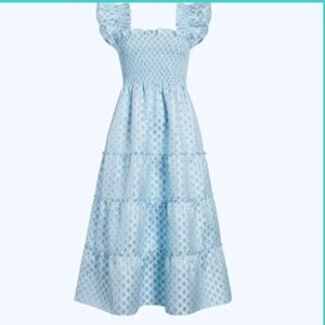 Limited edition Hill House Ellie Nap Dress
Snowflake Brocade
Size Medium, NWT